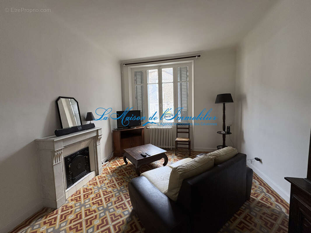 Proche de St Ambroix, maison idéal projet familial où investissement locatif de 2 F4 - photo 3