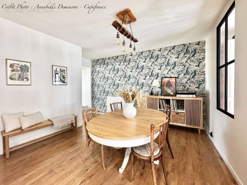 RIOM - EXCLUSIVITÉ – Maison de ville de caractère P6 entièrement rénovée avec jardin, abri et cave - photo 6