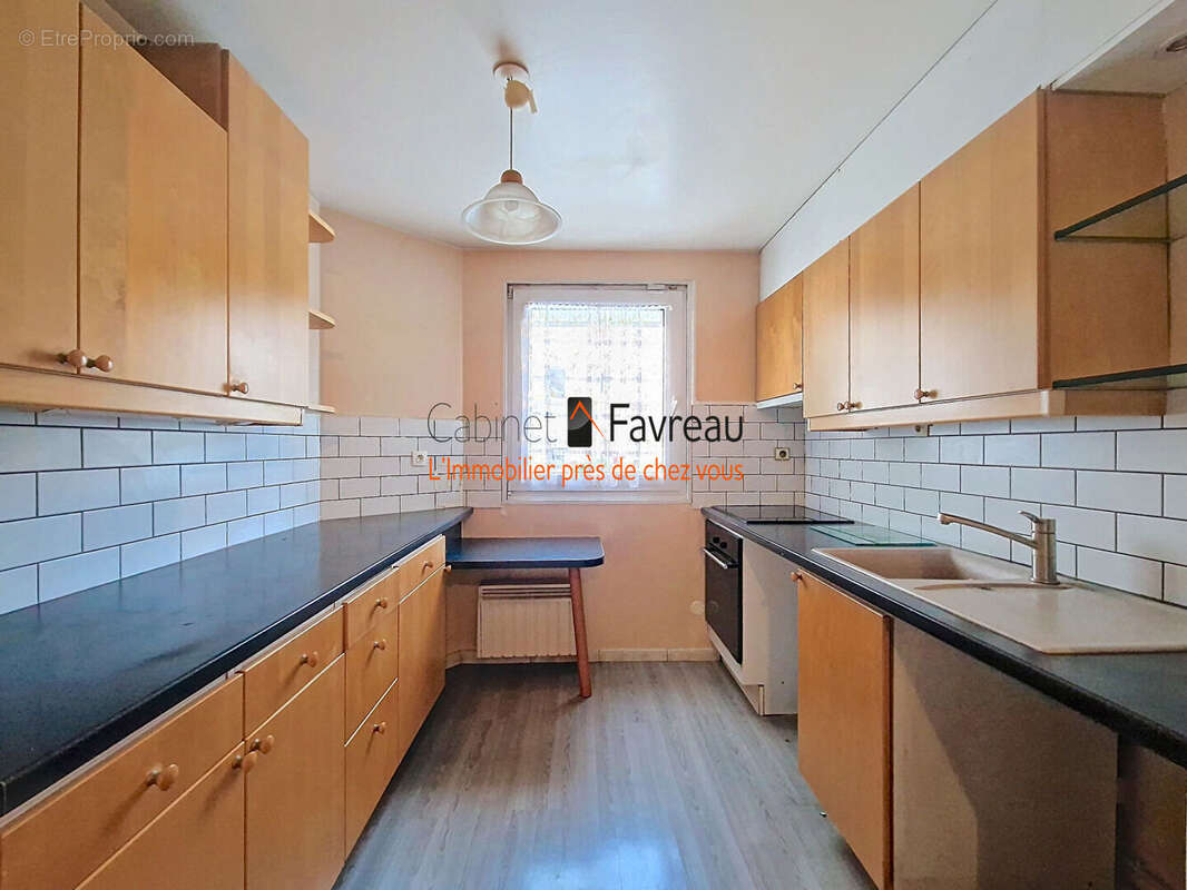 Appartement à FRESNES