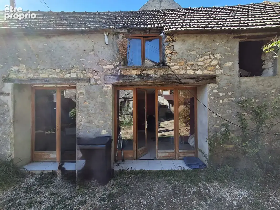 Ancien corps de ferme et ses dependances -tres beau potentiel - photo 9