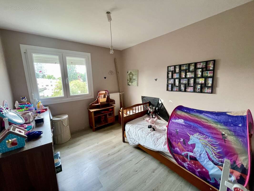 Appartement 86 m² à Charleville-Mezieres  - photo 21