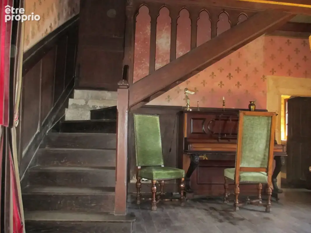 Château historique dominant les gorges de la Dore - photo 8