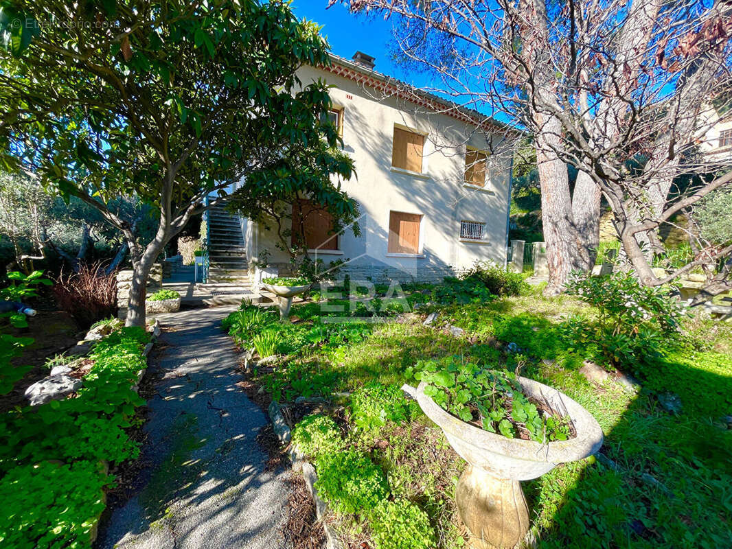 Maison à BEAUMES-DE-VENISE