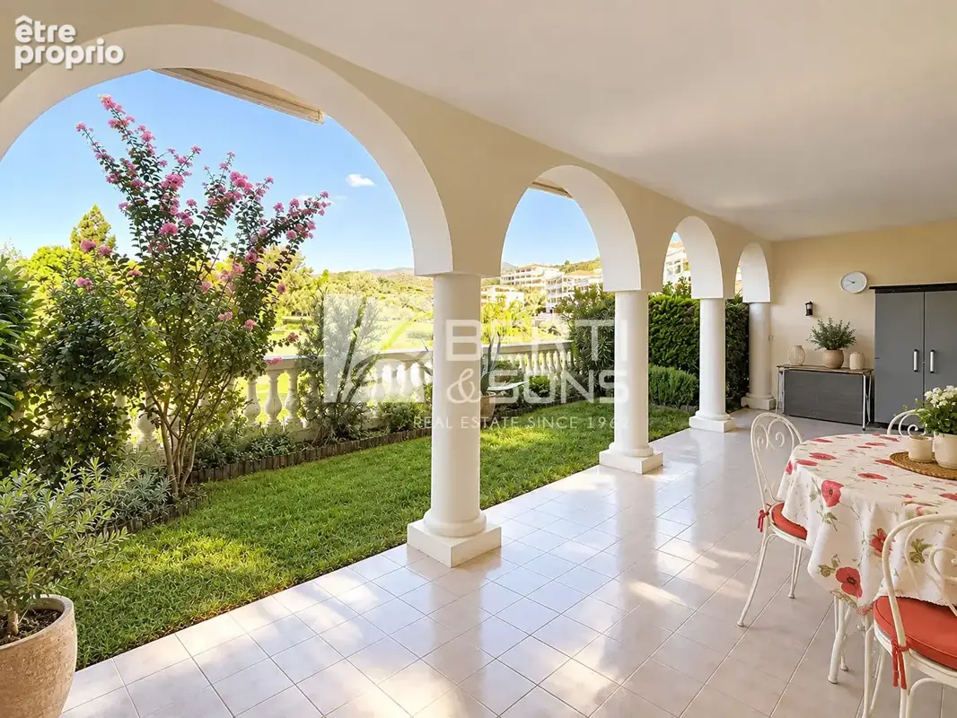 Riviera golf appartement 2p front de golf avec terrasse jardin ! - photo 2