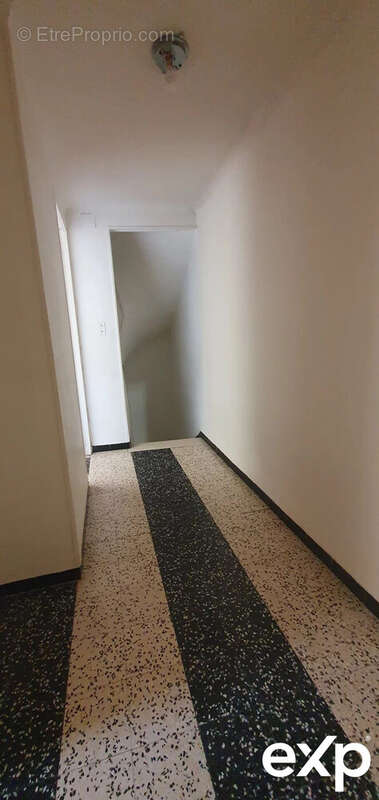 Maison à CORNEILHAN