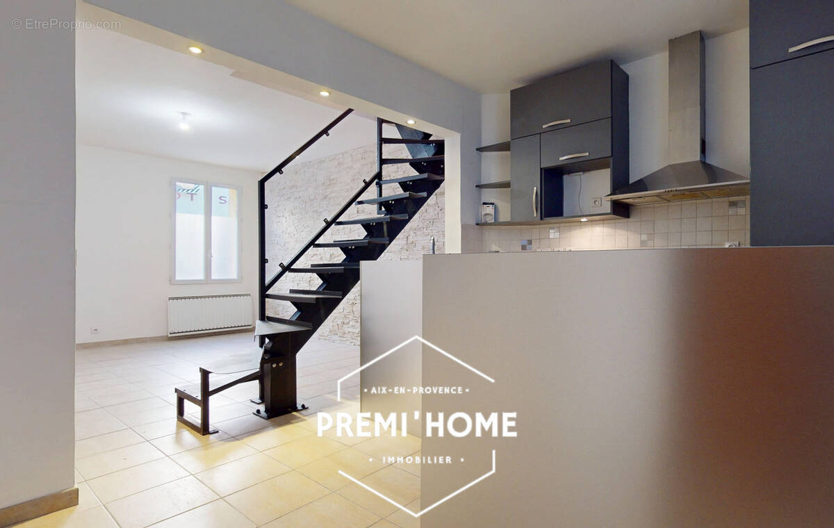 Appartement à ROUSSET