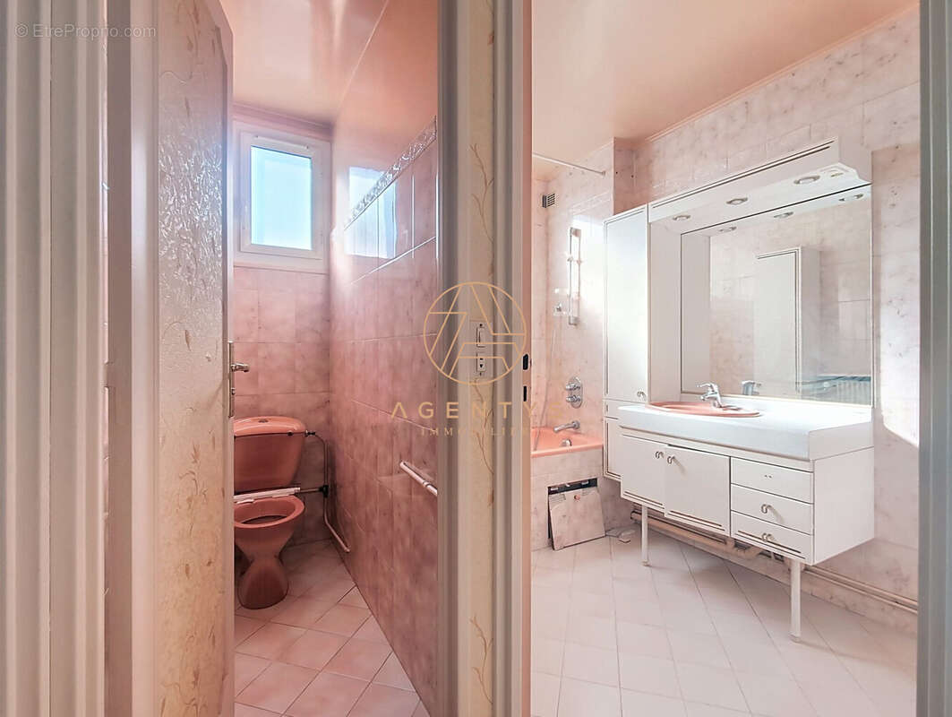 Appartement à SAINT-MAUR-DES-FOSSES