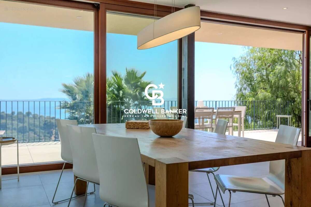 Maison à RAYOL-CANADEL-SUR-MER