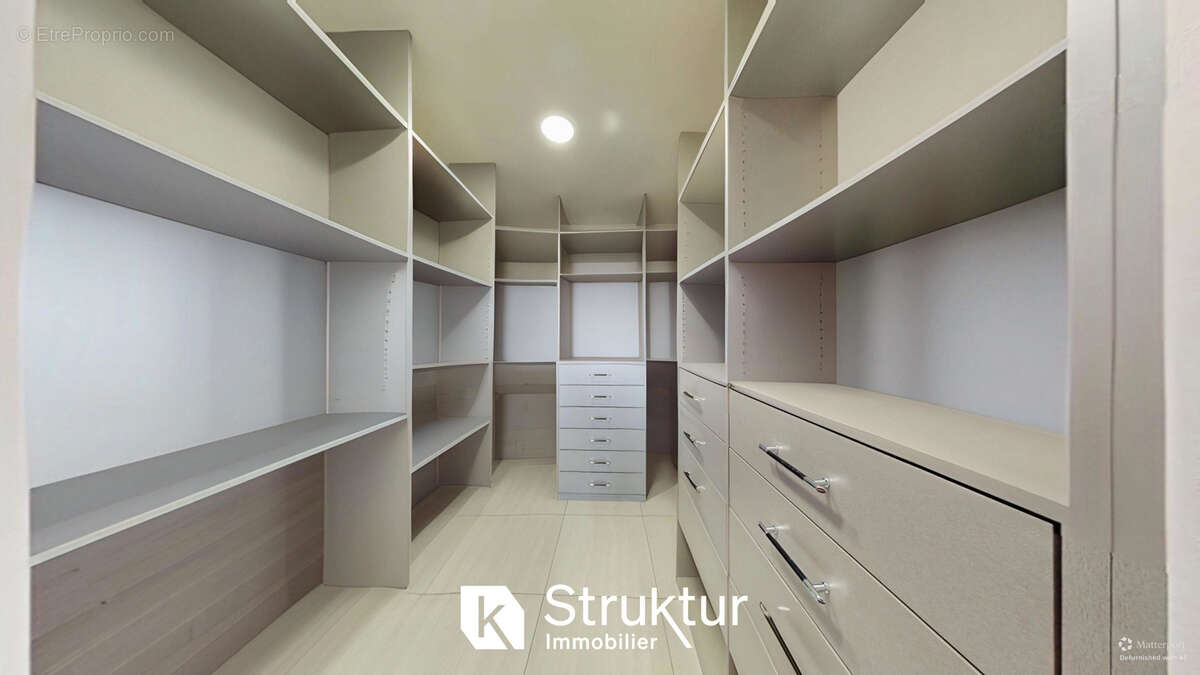Appartement à SEREMANGE-ERZANGE
