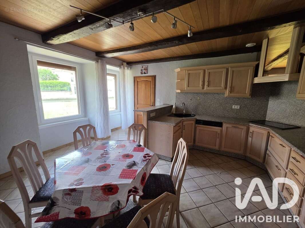 Maison 147 m² à Vauconcourt-Nervezain  - photo 6