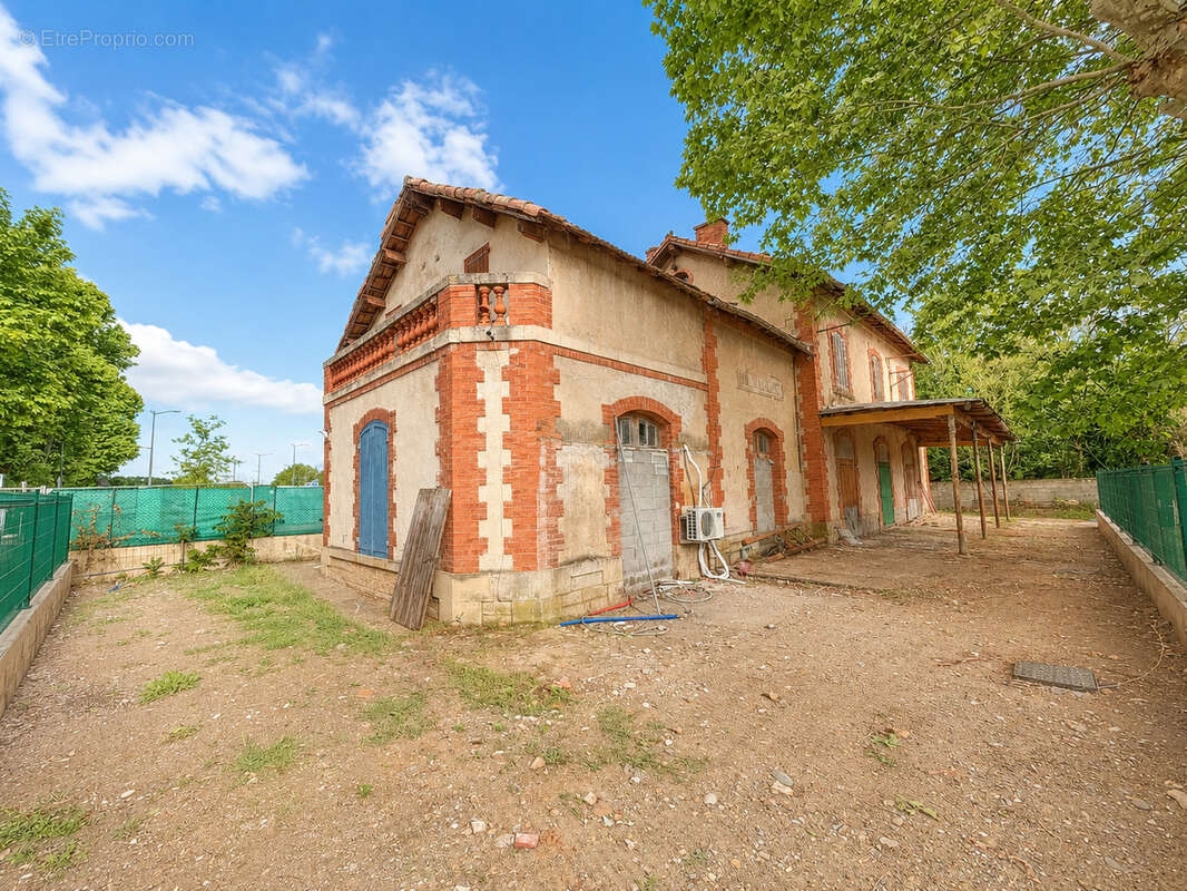 Maison à MEYRARGUES