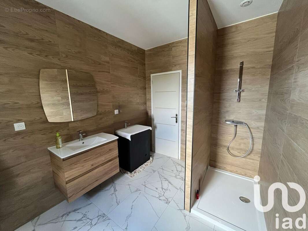 Photo 6 - Maison à LA CHAPELLE-JANSON