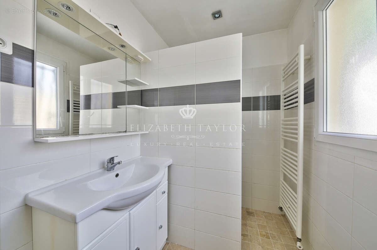 Appartement à SAINT-GERMAIN-EN-LAYE