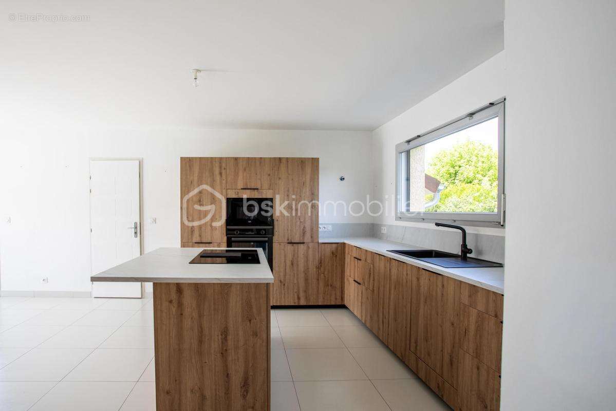 Maison à ALBENS