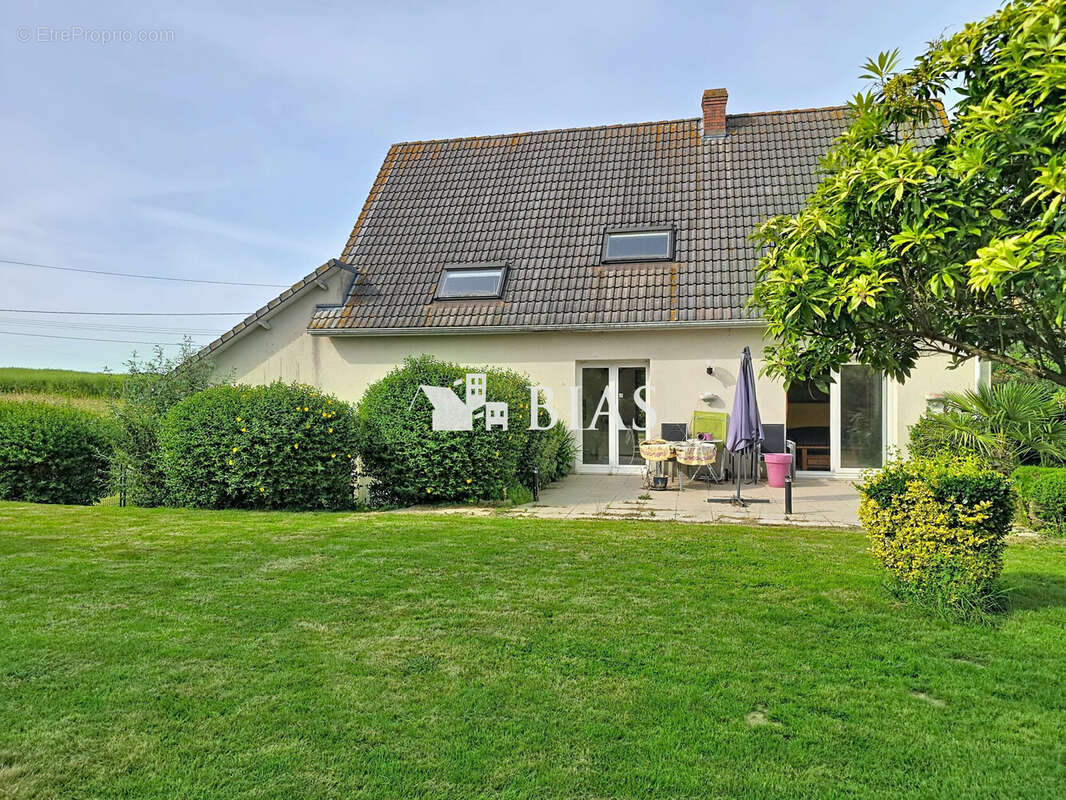 Maison à SAINTE-MARGUERITE-SUR-DUCLAIR