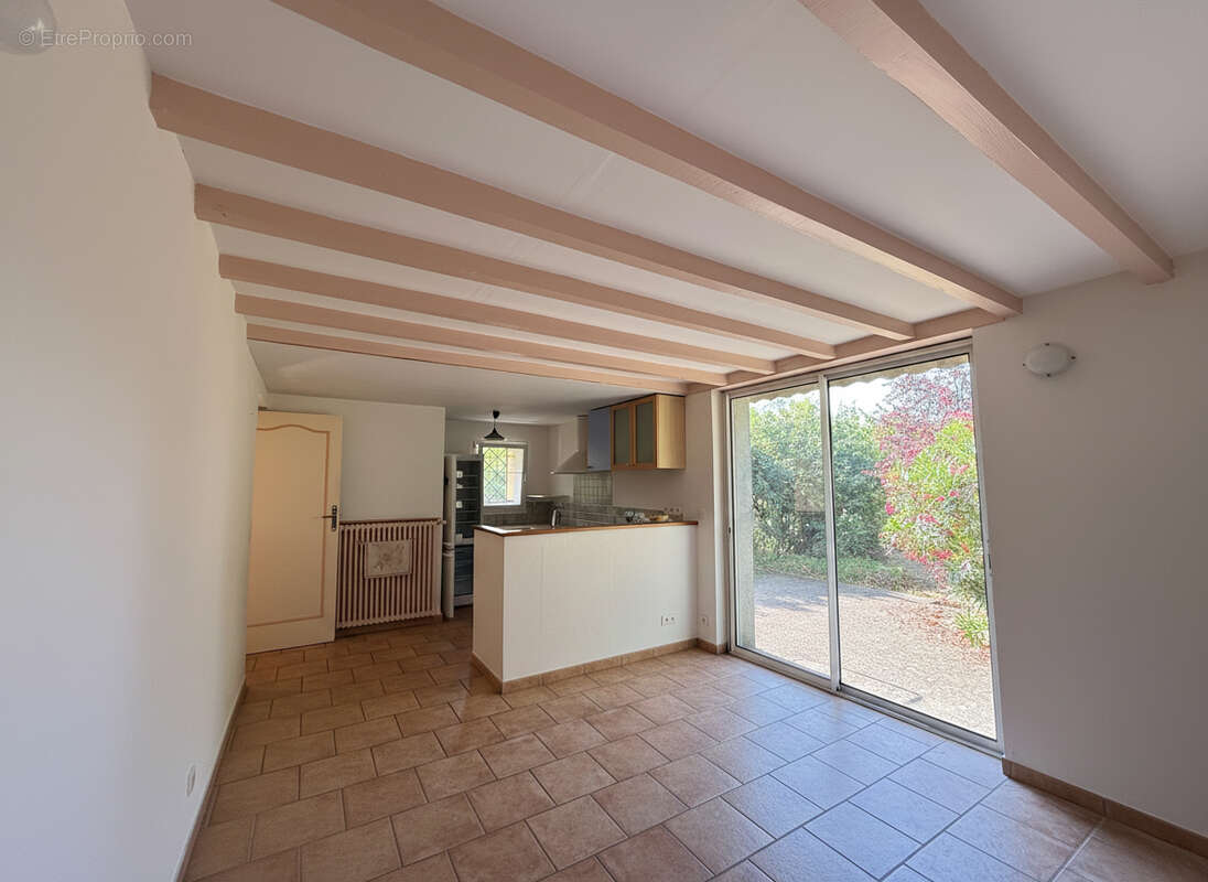 Maison Angouleme 6 pièce(s) 155 m2 environ - photo 4