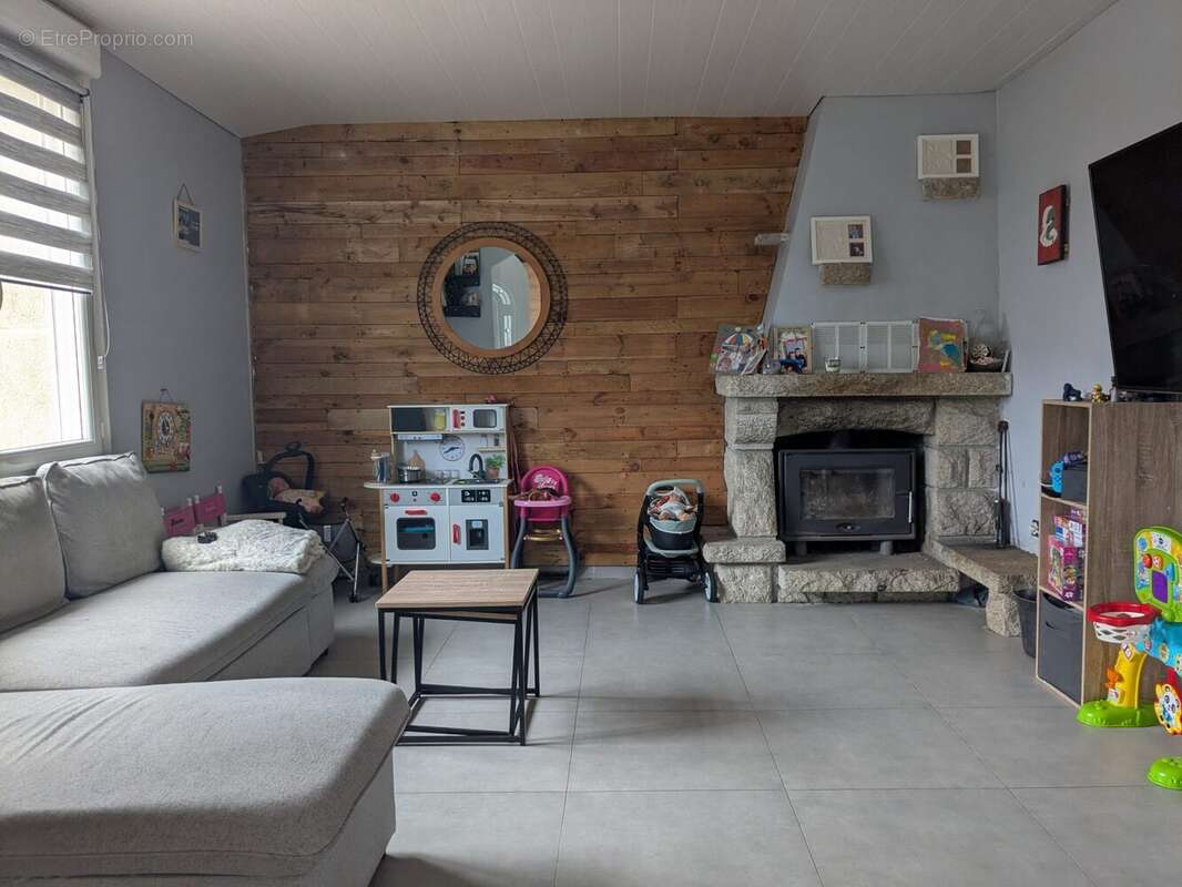 Maison à SERENT