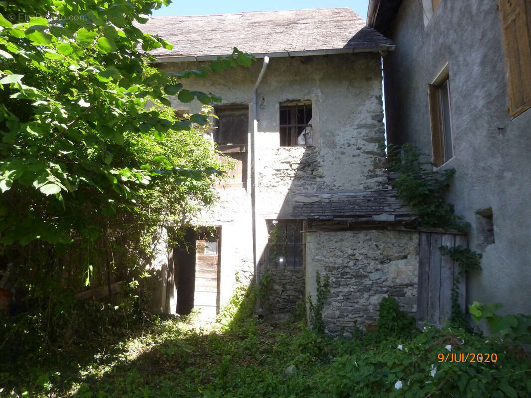 Maison à COISE-SAINT-JEAN-PIED-GAUTHIER