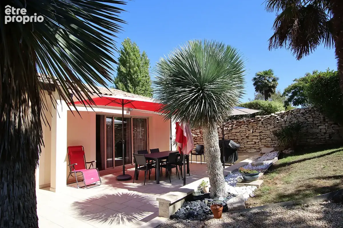 Vouillé, maison de plain-pied, 5 pièces, 116 m² habitables - photo 2