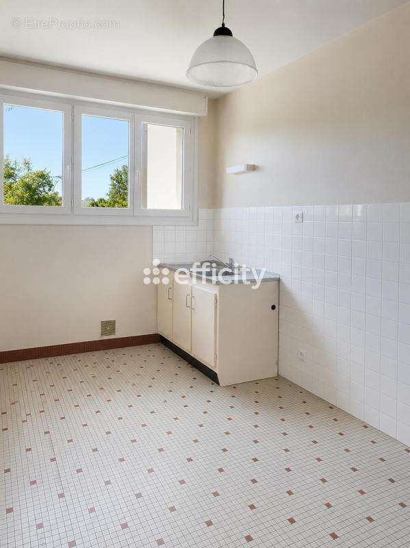 Maison 76 m² à Bouguenais  - photo 6