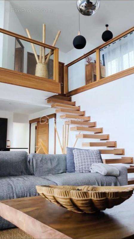 Maison à LES AVIRONS