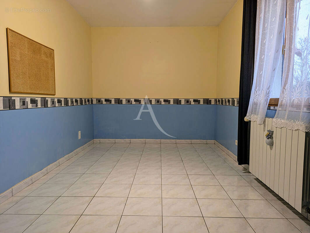 Maison à VAIRES-SUR-MARNE