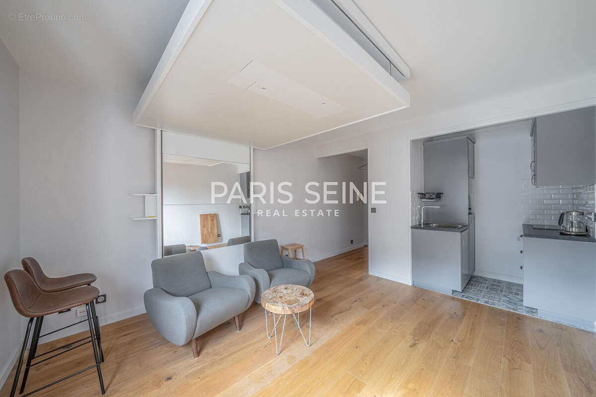 Appartement à PARIS-15E