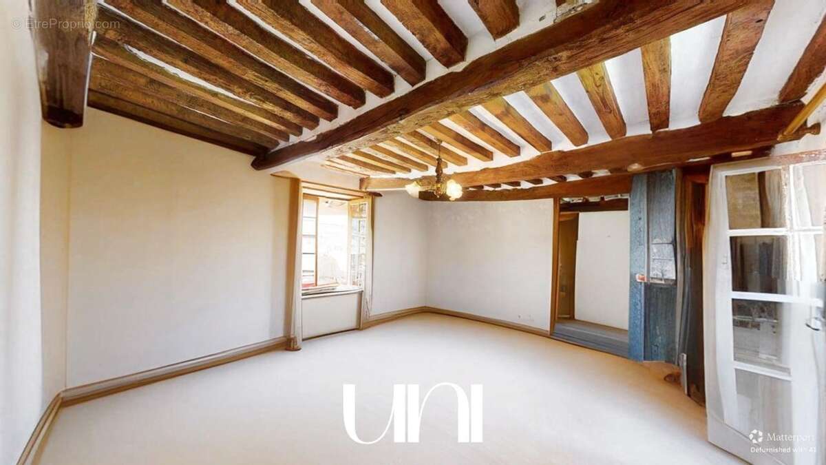 Maison à SAINT-PIERRE-SUR-DIVES