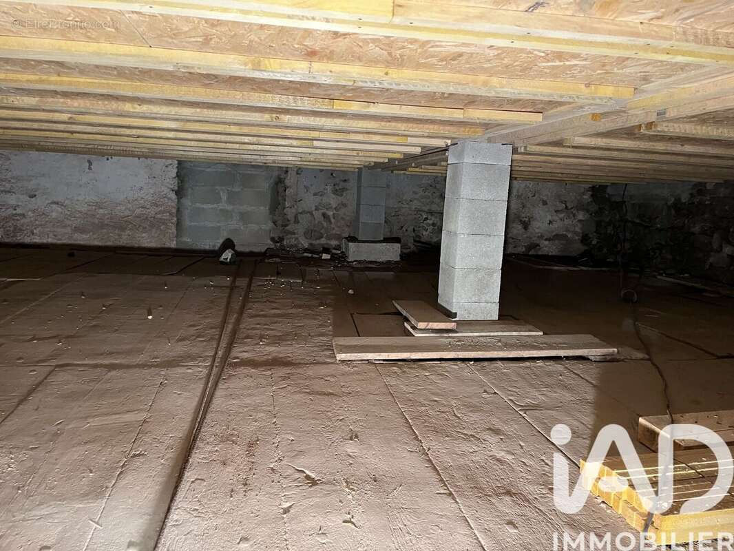 Maison 150 m² à Tauves  - photo 5