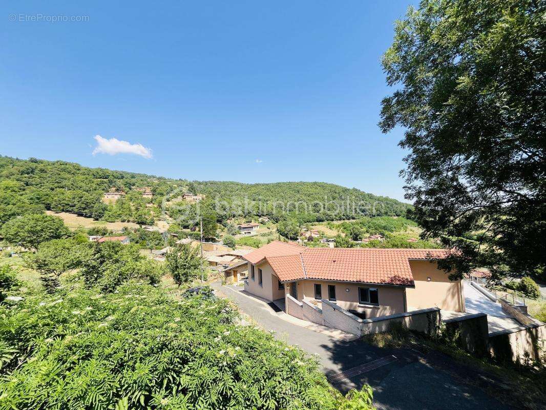 Maison à VILLE-SUR-JARNIOUX