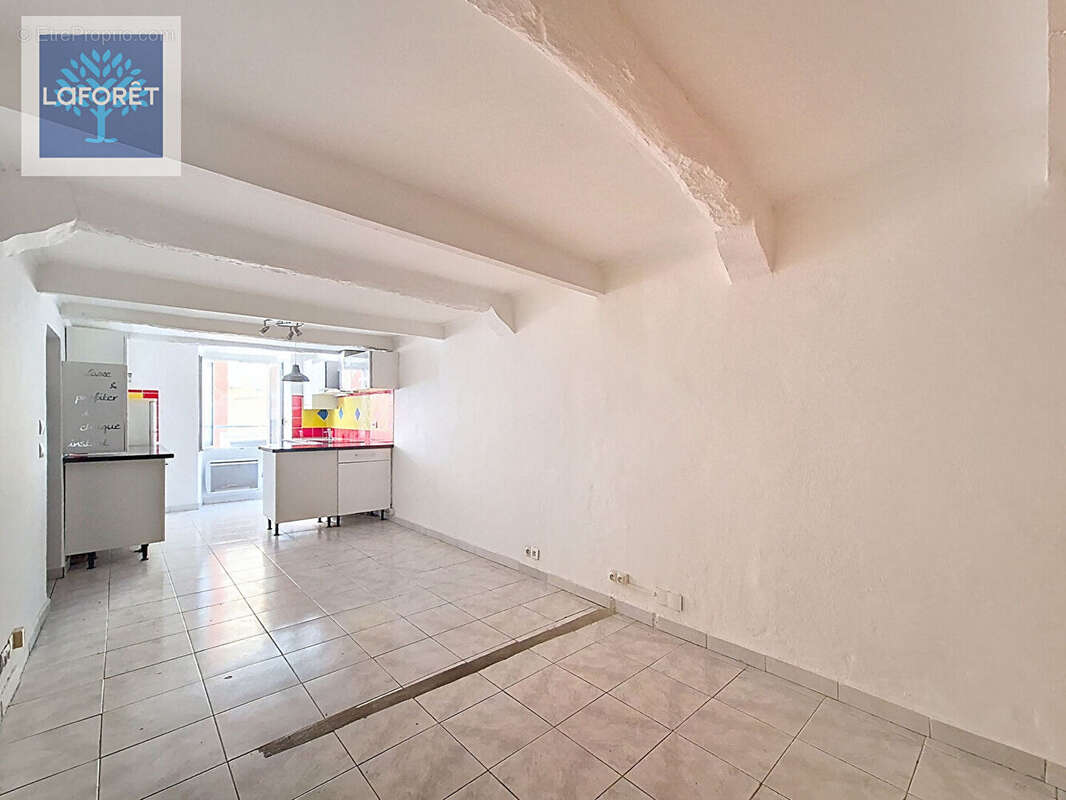 Appartement à VALLAURIS