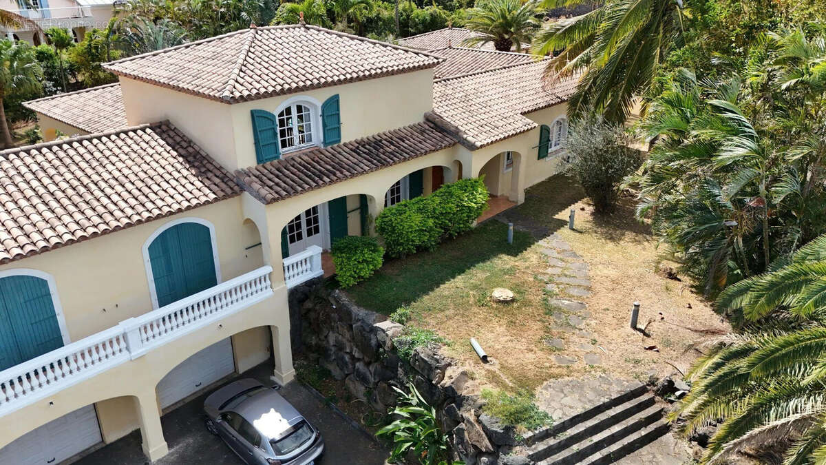 Maison à SAINT-PIERRE