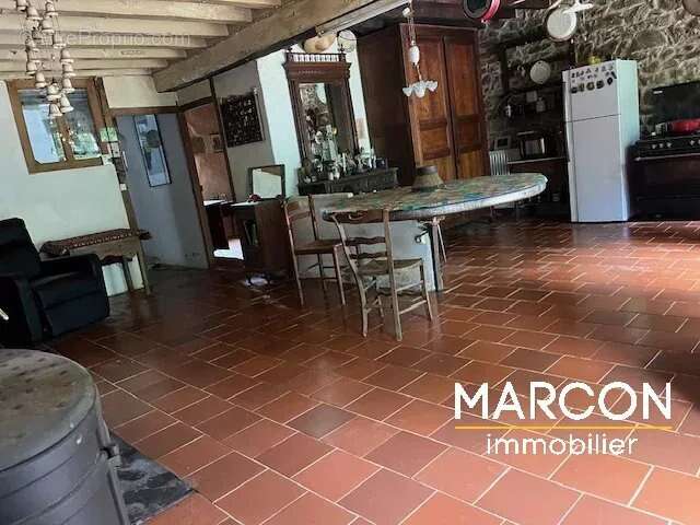 Belle fermette avec 5,2 hectares de terrain - photo 5