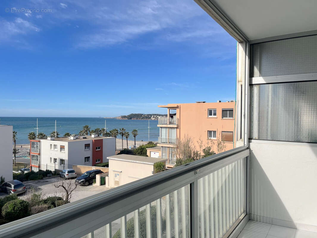 Appartement à SIX-FOURS-LES-PLAGES