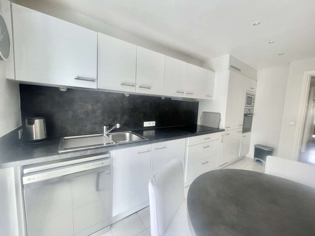 Appartement à LE CANNET