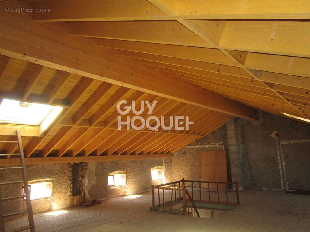 Maison à SAINT-CIRGUES