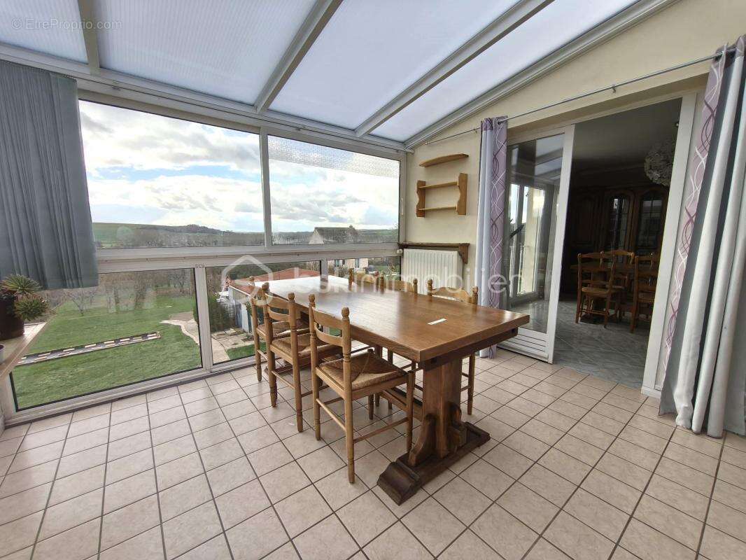 Maison à MONTMIRAIL