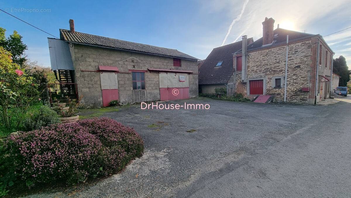 Maison à LOURDOUEIX-SAINT-PIERRE