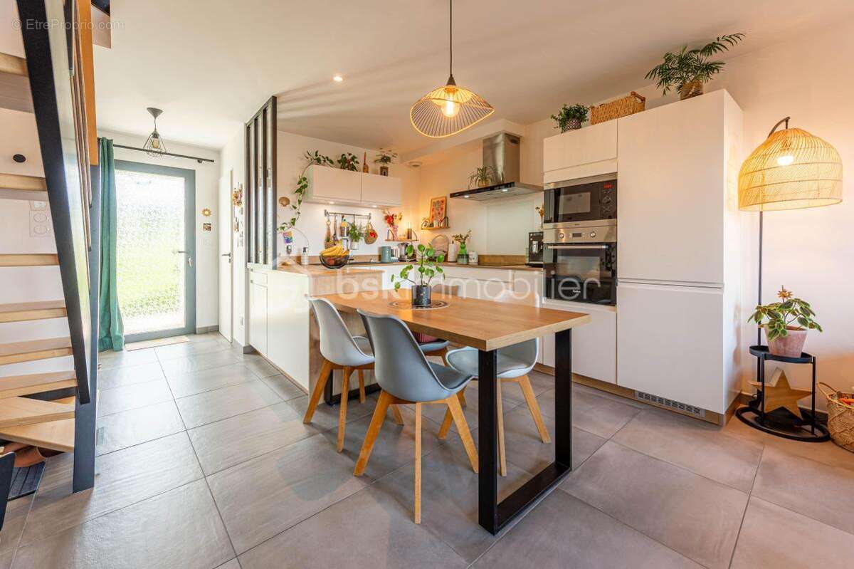 Appartement à CHAPEIRY