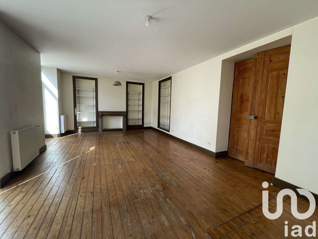 Appartement 100 m² à Vals-Les-Bains  - photo 3