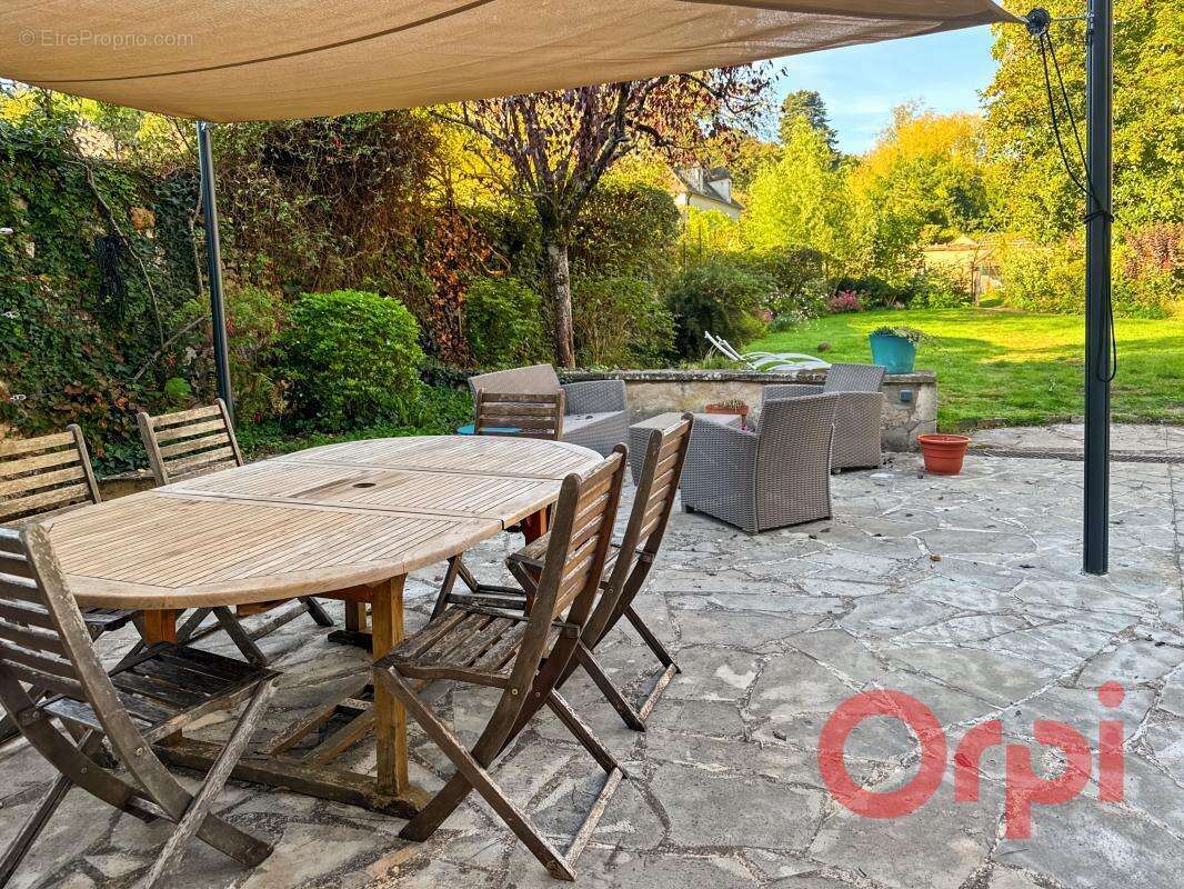 Maison à SAINT-AMAND-MONTROND