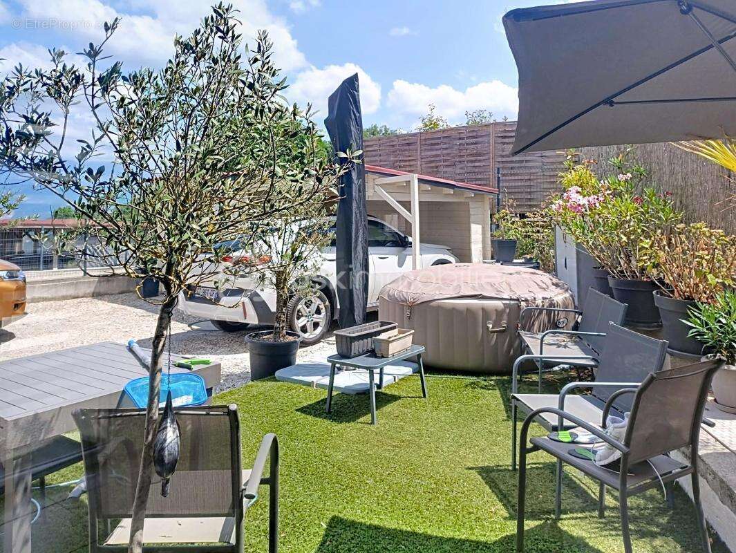 Maison rénovée - 4 pièces - 80m² - Au calme - Vue sur les montagnes - photo 15