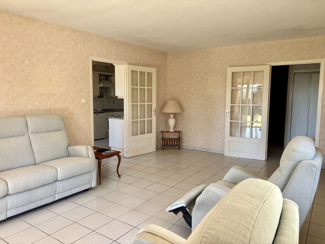 EXCLUSIVITE Maison de plain pied, 95 m2, 3 chambres, sur terrain de 1127 m2 - photo 6