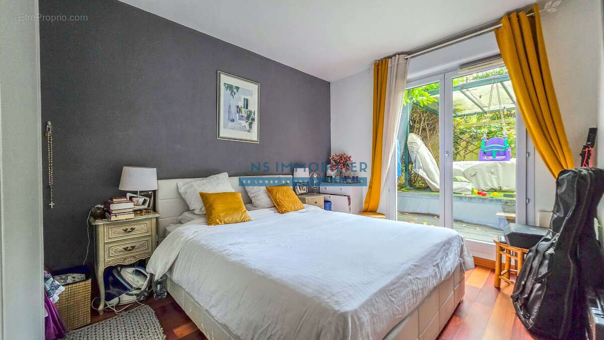 Appartement à SARTROUVILLE
