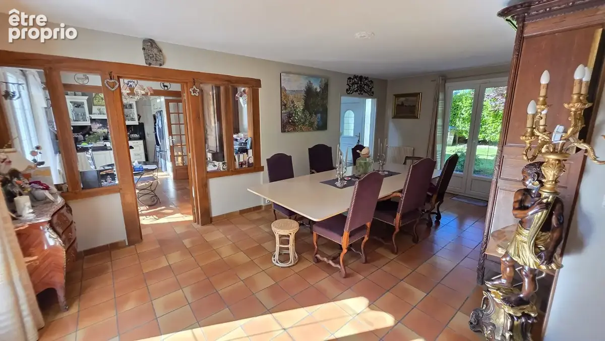 Maison familiale spacieuse 'ANNABELLE' de +200 m2 avec jardin de 796 m2 à Gressy - photo 4