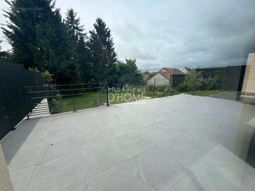 Maison à ROZAY-EN-BRIE