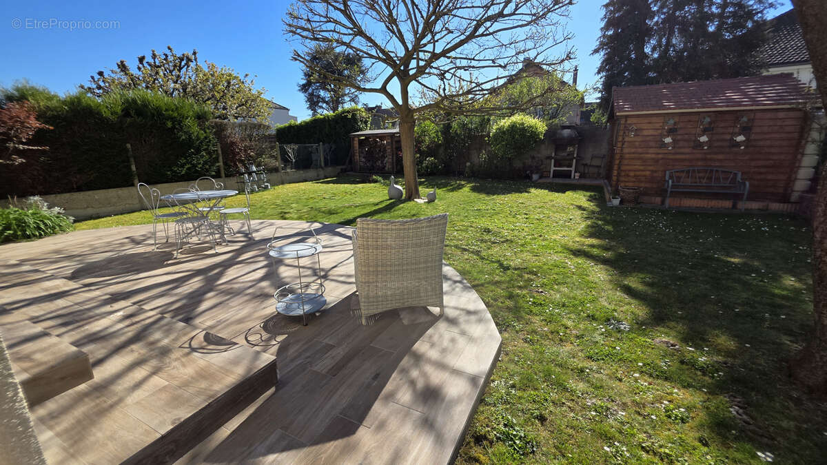 Maison à TREMBLAY-EN-FRANCE