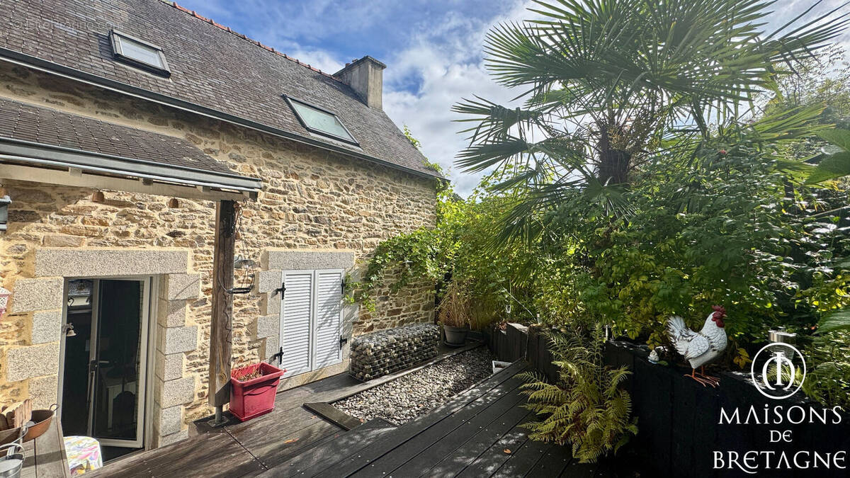 Maison à PONT-AVEN