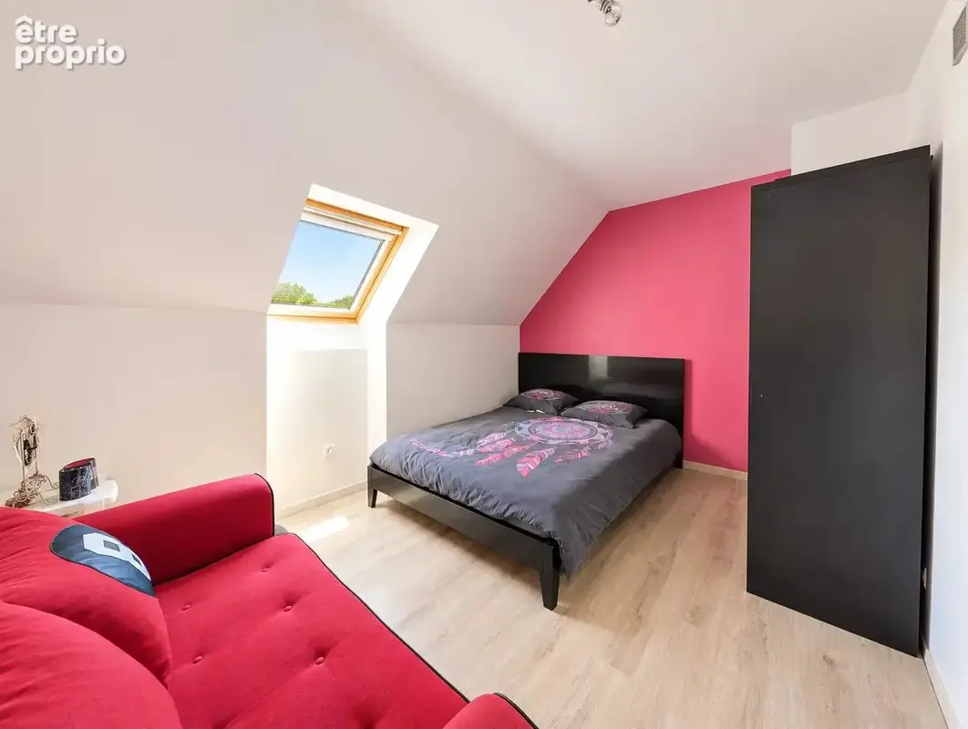 Ref 2153 - Maison familiale – 4 chambres, jardin et double garage - photo 9