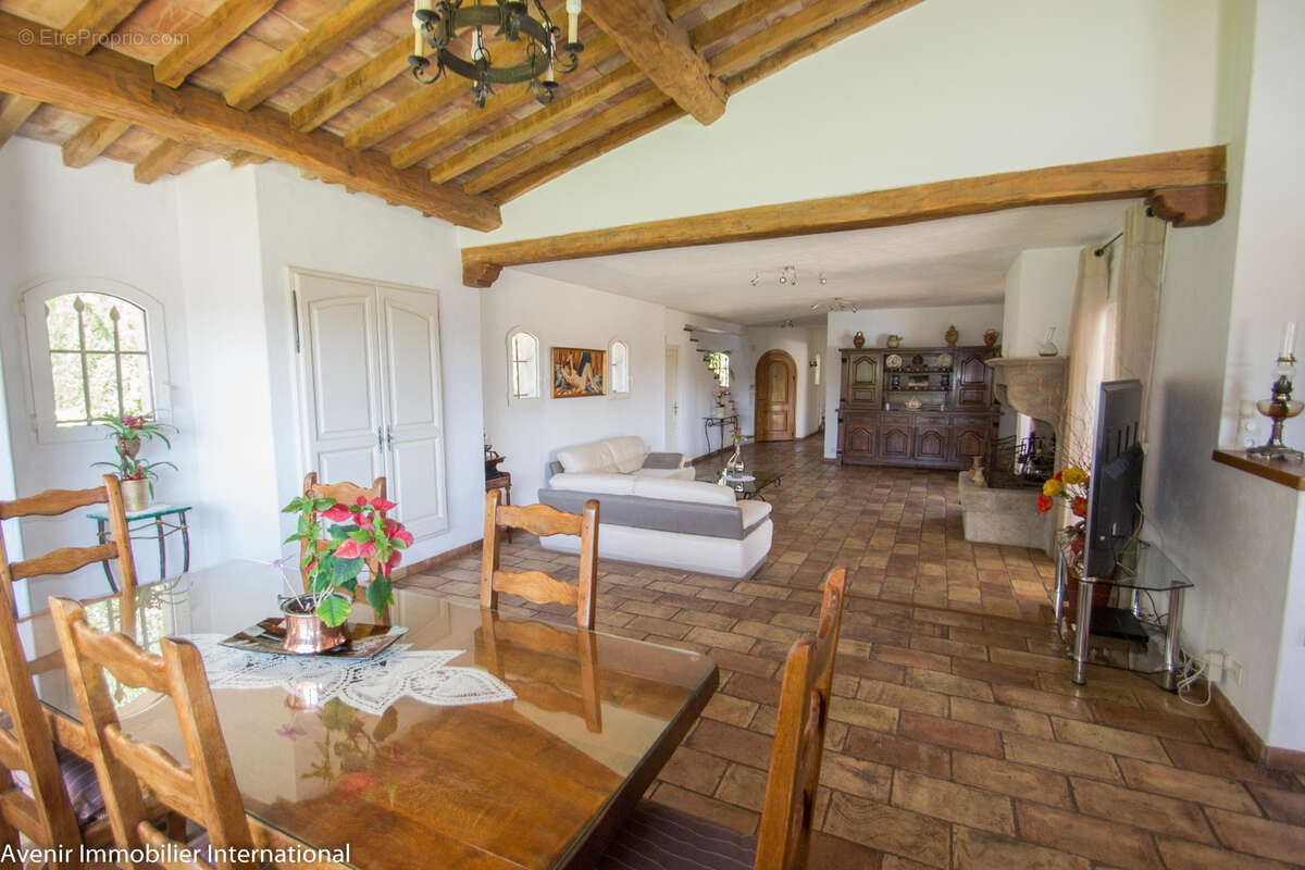 Maison à BIOT